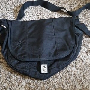 Black timburk2 crossbody